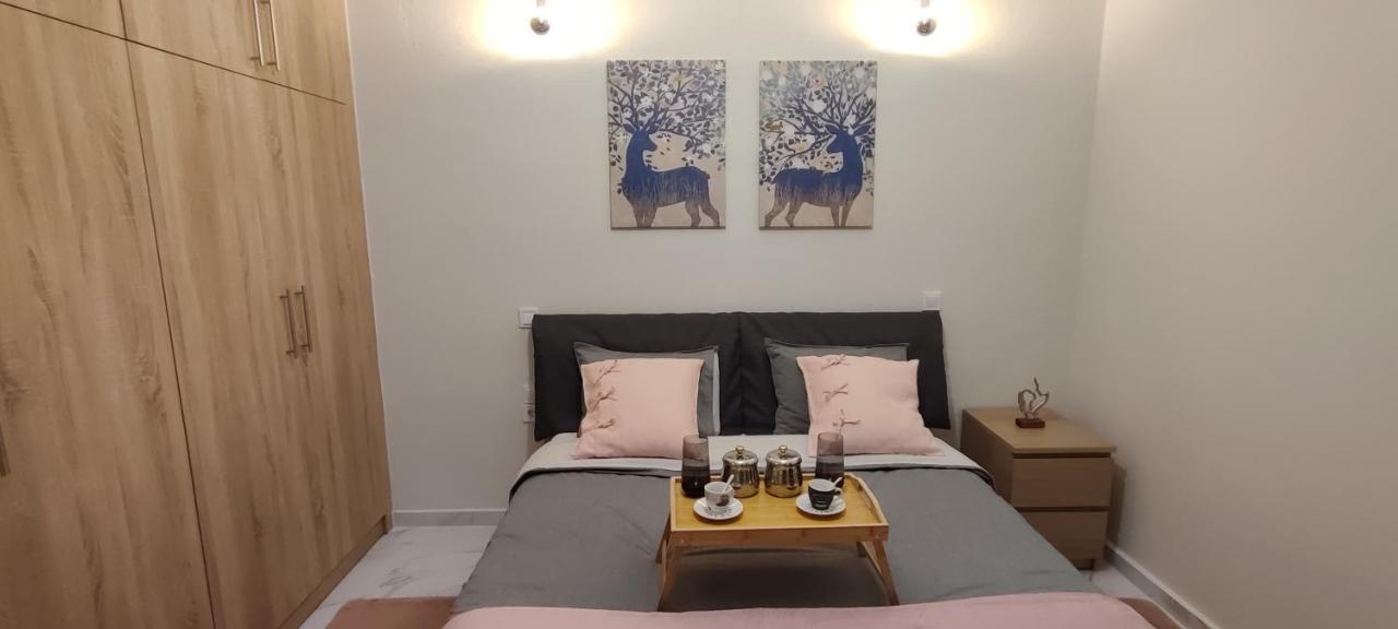 Apartment Hall *